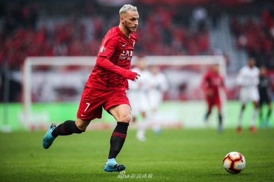 她敏锐的判 她敏锐的判