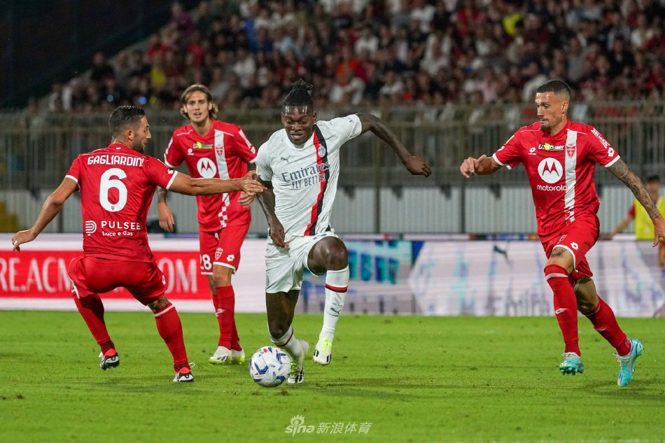 两度加冕世 两度加冕世