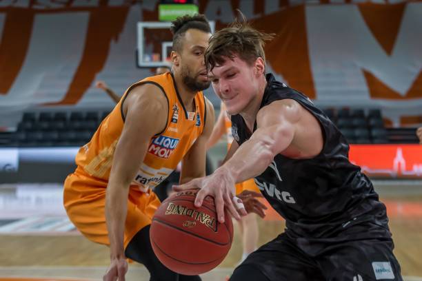 他在贝蒂斯 他在贝蒂斯